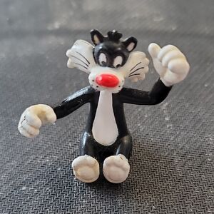 1989 Charon Warner Bros. Looney Tunes Sylvester The Cat Sitting PVC Toy Figure